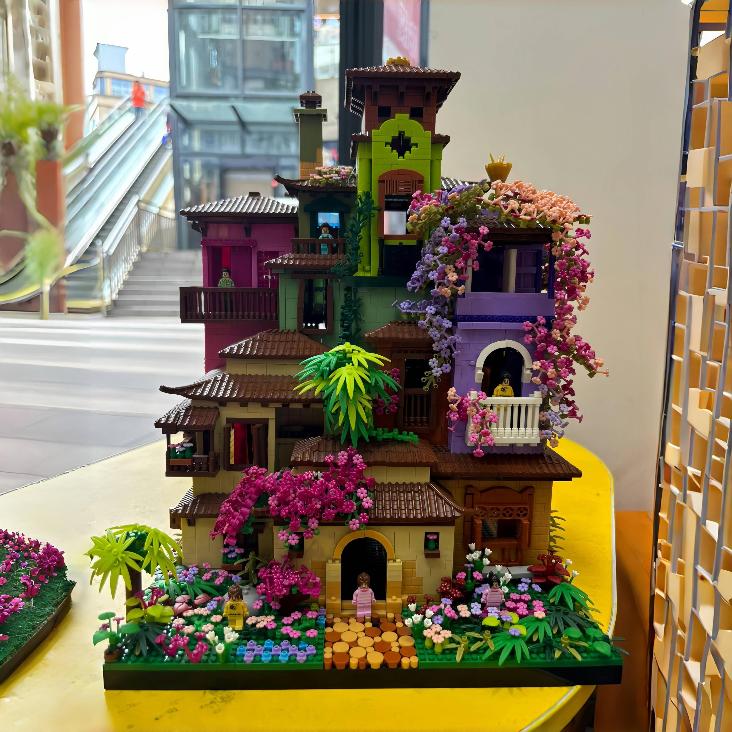 7050pcs Magic Flower House, Mini Building Blocks, Collection Model Set, Living Room Decoration Building Blocks, Splicing, Christmas, Thanksgiving, Halloween, Birthday Gifts